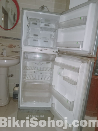 Samsung Non Frost Refrigerator